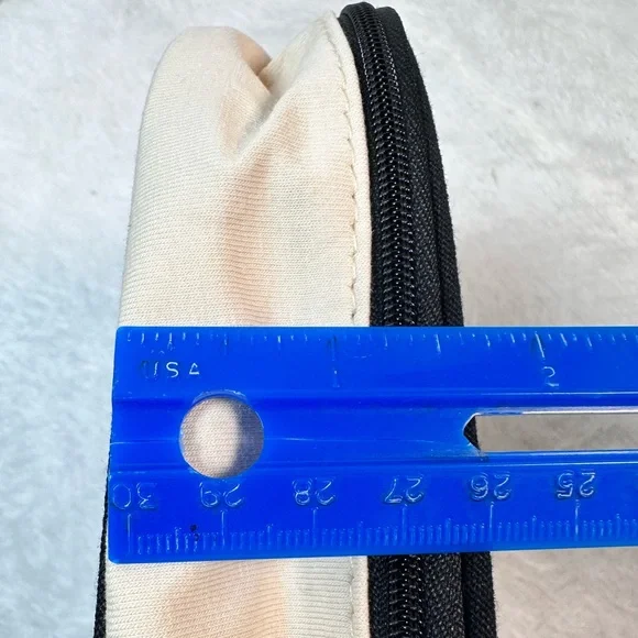 CHANEL Makeup Cosmetic Bag 🤍 - Picture 6 of 6